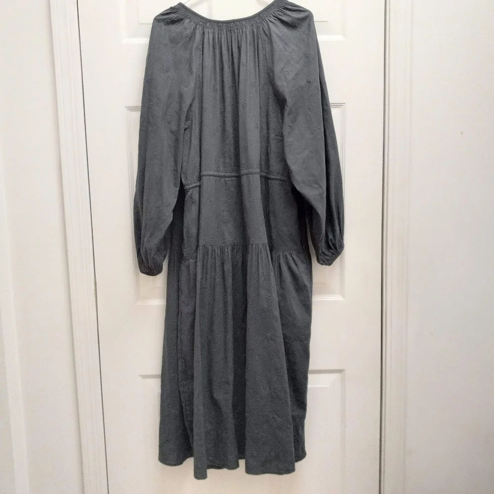 Old Navy Waist Defined Embroidered Midi Dress Gray Size XL Pockets Boho Peasant - Picture 3 of 16